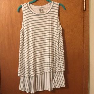 NWOT Agnes and Dora Tiered Tunic